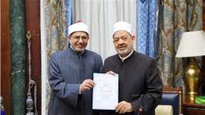 رئيس جامعة الأزهر: الإمام الأكبر يرعى 60 ألف طالب من الوافدين