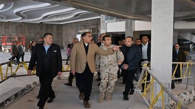 رئيس الوزراء يتفقد الأعمال النهائية لمشروع المتحف المصري الكبير وتطوير المنطقة المحيطة به (صور)
