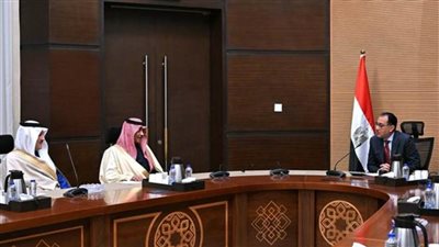 رئيس الوزراء يبحث مع وزير الإعلام السعودي التنسيق بين الجهات الإعلامية بالبلدين