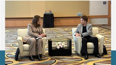 وزيرة التخطيط تبحث سبل التعاون مع رئيس مجموعة البنك الإسلامي للتنمية ووزير الخدمات المالية والخزانة بهونج كونج (صور)