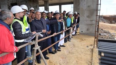 وزير النقل يزور مواقع العمل بالخط الأول من القطار السريع للمرة الثانية في أقل من 10 أيام (صور)