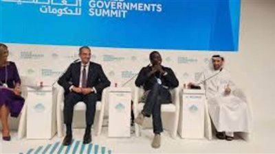 وزير الاتصالات يشارك فى جلسة نقاشية ضمن فعاليات القمة العالمية للحكومات بدبى