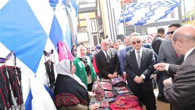 وزير التعليم ومحافظ الدقهلية يفتتحان 