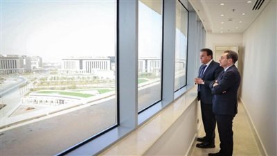 وزير الصحة يستقبل السفير الفرنسي لمناقشة ملفات التعاون المشترك بين البلدين في القطاع الصحي (صور)