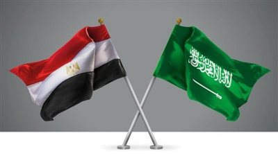 وزير الصناعة يتوجه إلى الرياض للمشاركة باجتماعات الدورة الثامنة عشر للجنة المصرية السعودية المشتركة