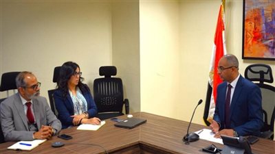 نائب وزير الإسكان  يستقبل بعثة البنك الدولي والبنك الآسيوي (صور)