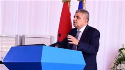 أسامة ربيع: قناة السويس الجديدة أُنشئت من ميزانية الهيئة ولم تحقق خسائر