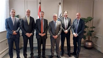 اقتصادية قناة السويس تلتقي السفير الإيطالي ووفد شركة Acea الإيطالية لتحلية المياه (صور)