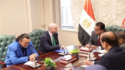 وزير الصحة يستقبل رئيس بعثة الأمم المتحدة للهجرة بالقاهرة (صور) 
