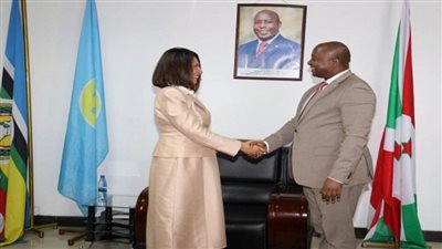 سفيرة مصر في بوجمبورا تلتقي وزير الخارجية البوروندي (صور)