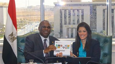 وزيرة التعاون الدولي تعقد جلسة مباحثات موسعة مع رئيس البنك الإفريقي للتصدير والاستيراد «أفريكسيم بنك»