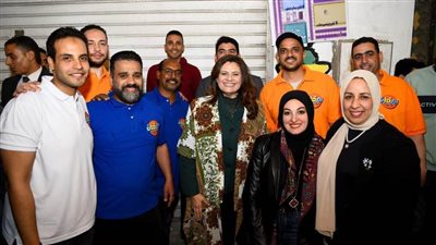 وزيرة الهجرة تشارك في 