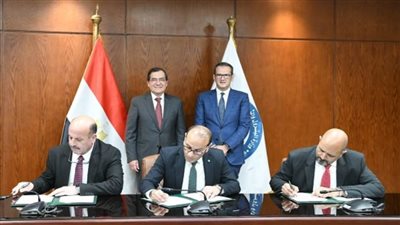 وزير البترول يشهد توقيع اتفاقيتين للخدمات الاستكشافية والإنتاجية مع أديس للحفر (صور)