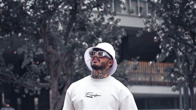 خبير الأزياء اللبناني خليل ناجي الياس يصرح عن اتجاهات الموضة لعام 2024