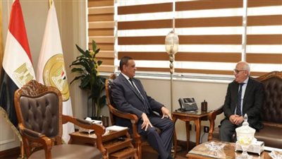وزير التنمية المحلية يتابع مع محافظ بورسعيد عددا من الملفات الخدمية (صور)