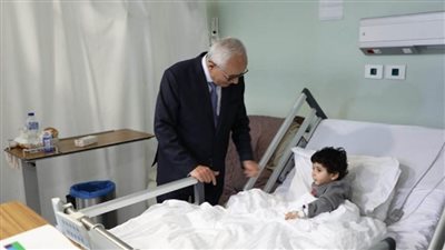 وزير التعليم يزور مستشفى الناس بشبرا الخيمة ويتفقد الأقسام المختلفة (صور)