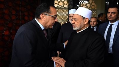 شيخ الأزهر يستقبل رئيس الوزراء لمتابعة الموقف التنفيذي لمشروع مدينة البعوث الإسلامية بالقاهرة الجديدة (صور)