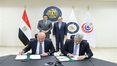 وزيرا الصحة والبترول يشهدان توقيع اتفاقيتين للمساهمة المجتمعية لقطاع البترول في دعم الرعاية الصحية بمطروح وبورسعيد (صور)