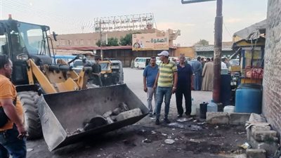 ضبط ومصادرة 1000 مخالفة متنوعة فى حملة لرفع الإشغالات بحي شرق سوهاج