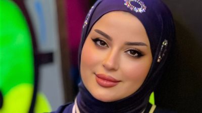 أية نبيل عبدالله تذهل جمهور الرياض بأولى عروضها المسرحية