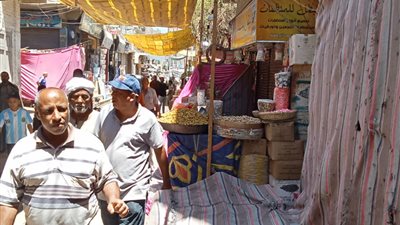 محافظ أسيوط: إزالة إشغالات وتعديات الباعة الجائلين بمركز أبوتيج