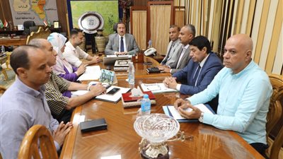 محافظ المنوفية يعقد اجتماعًا لمناقشة ملف تقنين أراضي أملاك الدولة