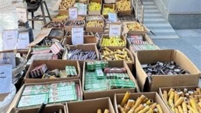 ضبط مليون قطعة ألعاب نارية بحوزة سائق قبل ترويجها بأسيوط
