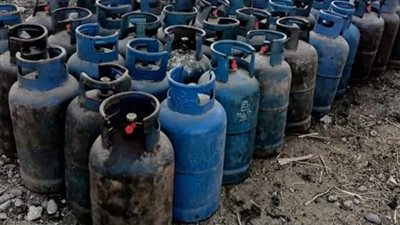 ضبط تاجر جمع 52 أسطوانة غاز مدعم في البحيرة 