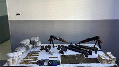 ضبط اسلحة نارية وأكثر من 30 كيلو مواد مخدرة في دمياط 