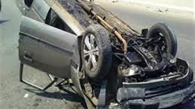 إصابة 3 مدرسين فى حادث انقلاب سيارة على الطريق الصحراوى الغربى بسوهاج