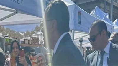 رئيس الوزراء يتفقد سوق اليوم الواحد بالإسكندرية ويتابع توافر السلع