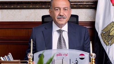 فتح باب التقدم لترخيص 100 سيارة سيرفيس و150 تاكسي باسيوط