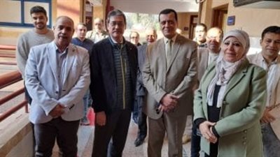 لمخالفته التعليمات الوزارية.. وكيل تعليم سوهاج يحيل مدير مدرسة بطهطا للتحقيق