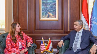 محافظ الإسكندرية يناقش مع السفيرة الأمريكية سبل التعاون في عدة مشروعات تنموية