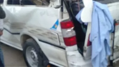 مصرع 13 شخصا وإصابة 2 فى حادث تصادم سيارة نقل بميكروباص بأسيوط