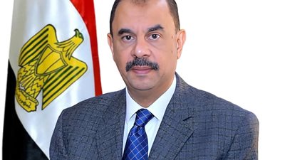 محافظ سوهاج يُعلن انتهاء النزاع القانوني مع إحدى الشركات التجارية بحى الكوثر