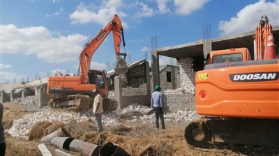 محافظ أسيوط: إزالة 19 حالة تعدٍ على أراضٍ زراعية وأملاك دولة بمركزي البداري والغنايم