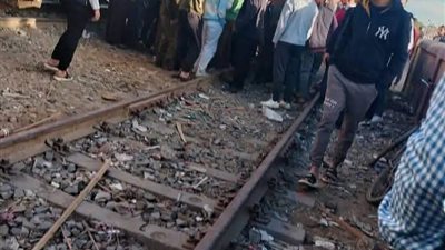 مصرع عامل دهسه قطار خلال عبوره شريط السكة الحديد بسوهاج