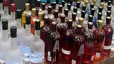 مصادرة نصف طن خمور مجهولة المصدر في الإسكندرية