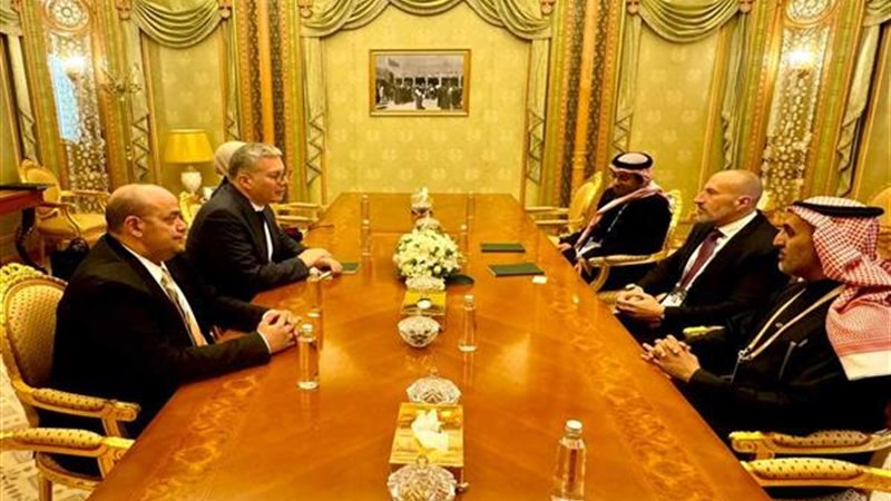 وزير البترول يشارك