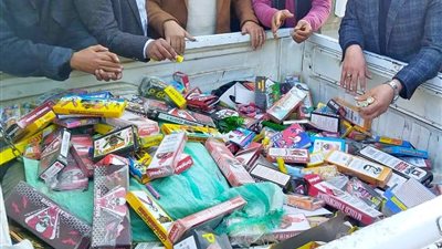 الوحدات المحلية بسوهاج تواصل حملاتها للقضاء على ظاهرة انتشار الألعاب النارية 