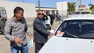 محافظ قنا يتابع جولات رؤساء المراكز لتطبيق التعريفة الجديدة لسيارات الأجرة