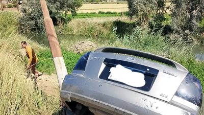 إصابة طبيب صيدلي إثر حادث تصادم ملاكي في عمود إنارة بقنا