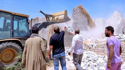 محافظ سوهاج: إزالة 72 حالة تعدي على أملاك الدولة والأراضي الزراعية خلال أسبوع 