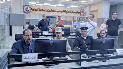 محافظ سوهاج يرد على اتصالات وشكاوى المواطنين الخاصة بالتعريفة الجديدة