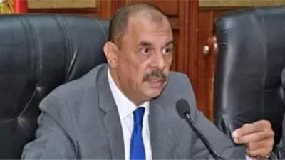 محافظ سوهاج يحيل واقعة مخالفات مناقصة توريد كاميرات مراقبة لمديرية التعليم إلى النيابة