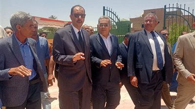 استعدادا لافتتاحها.. محافظ سوهاج يتفقد المدرسة المصرية اليابانية بجهينة