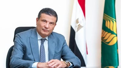 وزير الزراعة يطمئن على حالة مسئول حماية الأراضي بسوهاج بعد الاعتداء عليه خلال حملة لإزالة تعديات