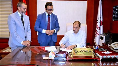 محافظ سوهاج يعتمد تنسيق المدارس الثانوية الفنية للتمريض بنات