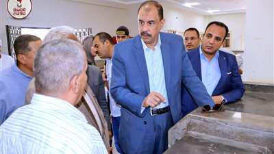 محافظ سوهاج يتفقد سير العمل بمشروعات المبادرة الرئاسية 